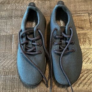 Allbirds wool runners size 8